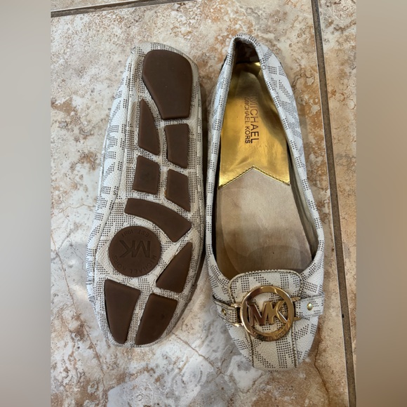 Michael Kors White MK Logo Ballet Flats with Gold Emblem Accent - Picture 4 of 6
